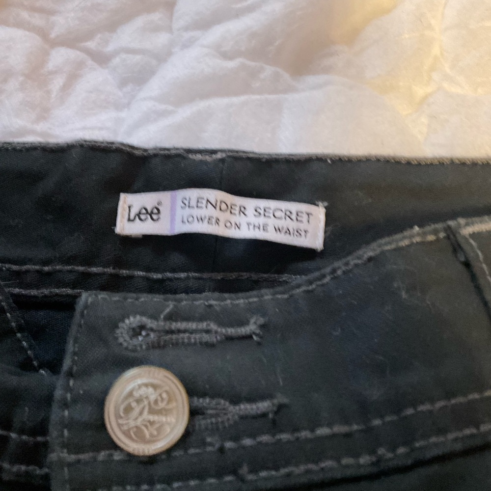 Lee Slender Secret Black Women’s Jeans shorts 16M lower on the waist